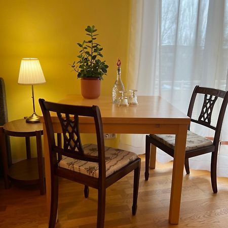Privatunterkunft Kleiner Balkon In Muenchen West Екстер'єр фото
